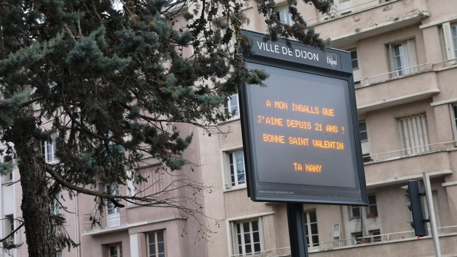 Saint-Valentin 2024 : vos messages d'amour sur les panneaux de la ville