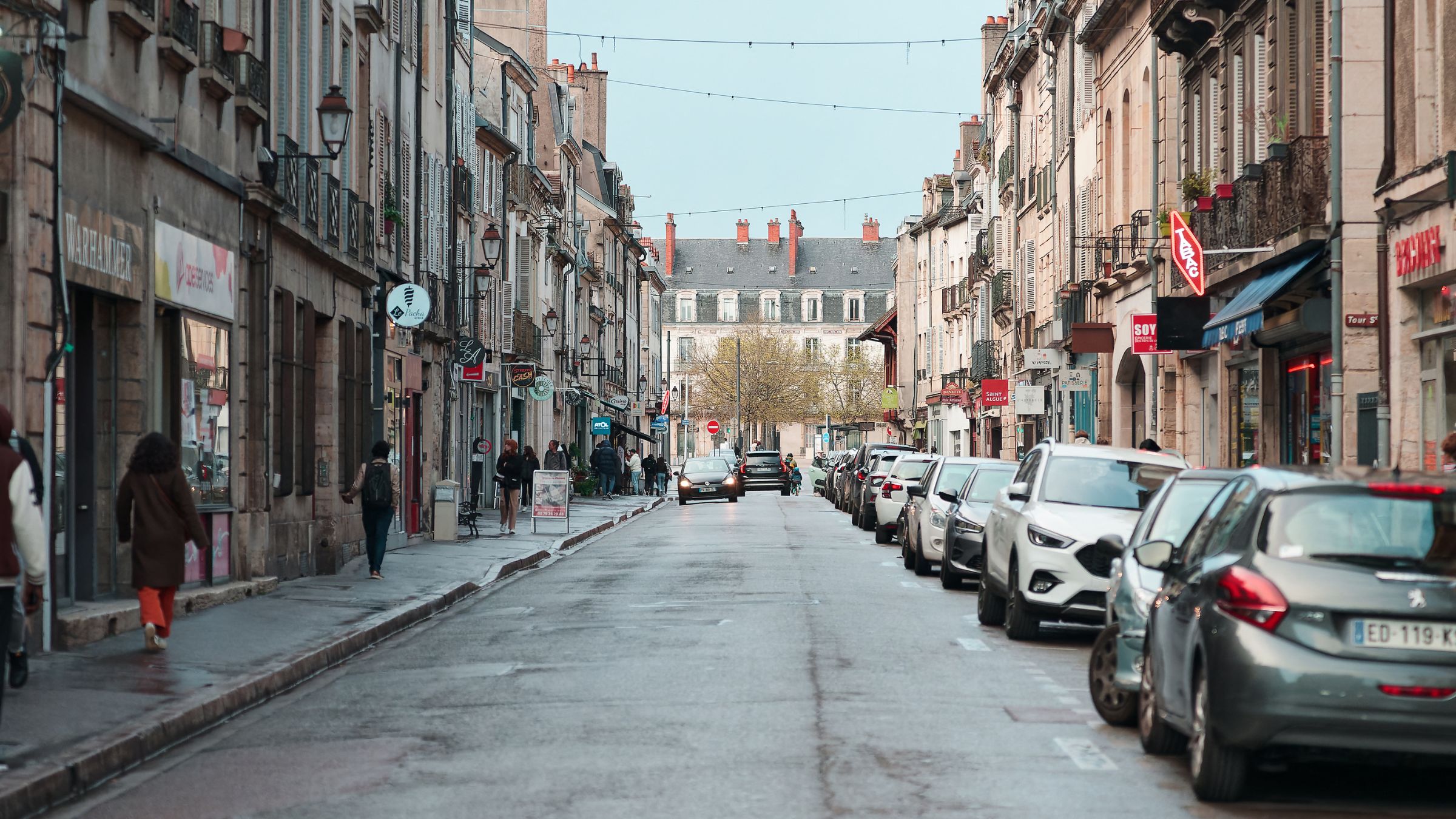 Dijon à travers le temps - La rue Jean Jacques Rousseau