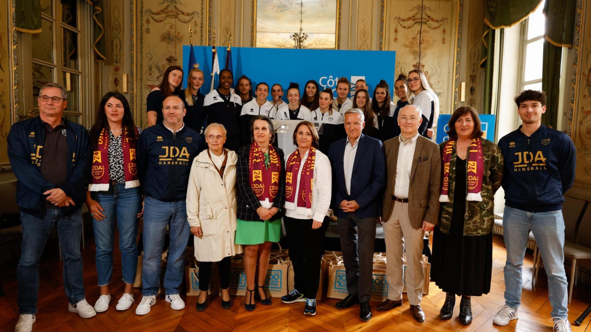 JDA Dijon Handball : les Dijonnaises honorées par le Département