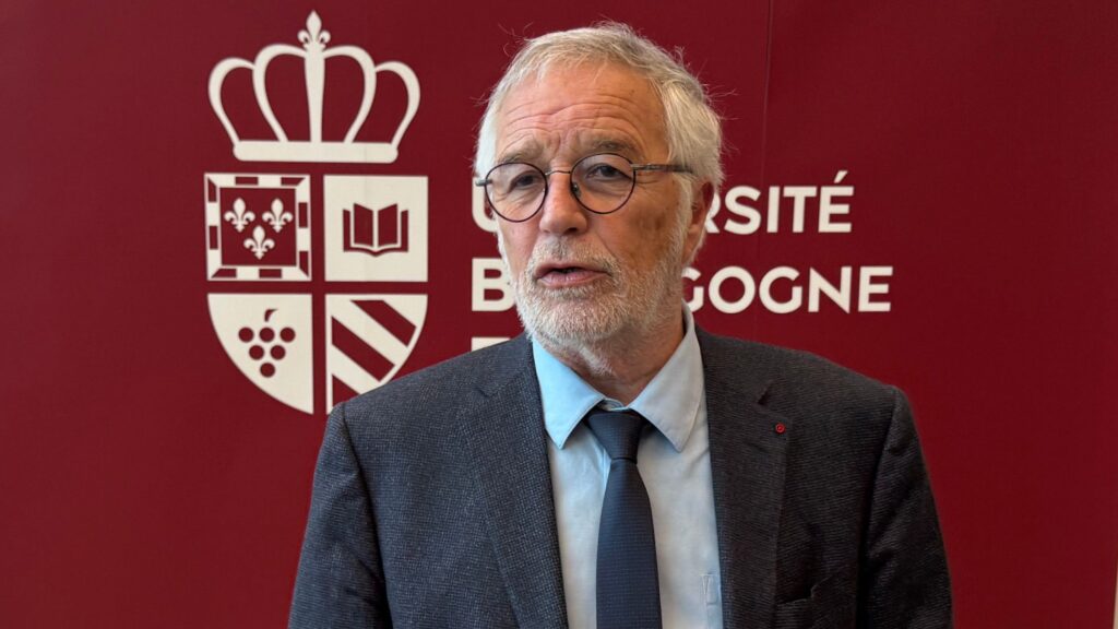 François Rebsamen : "Dijon est à la pointe de l'intelligence artificielle"