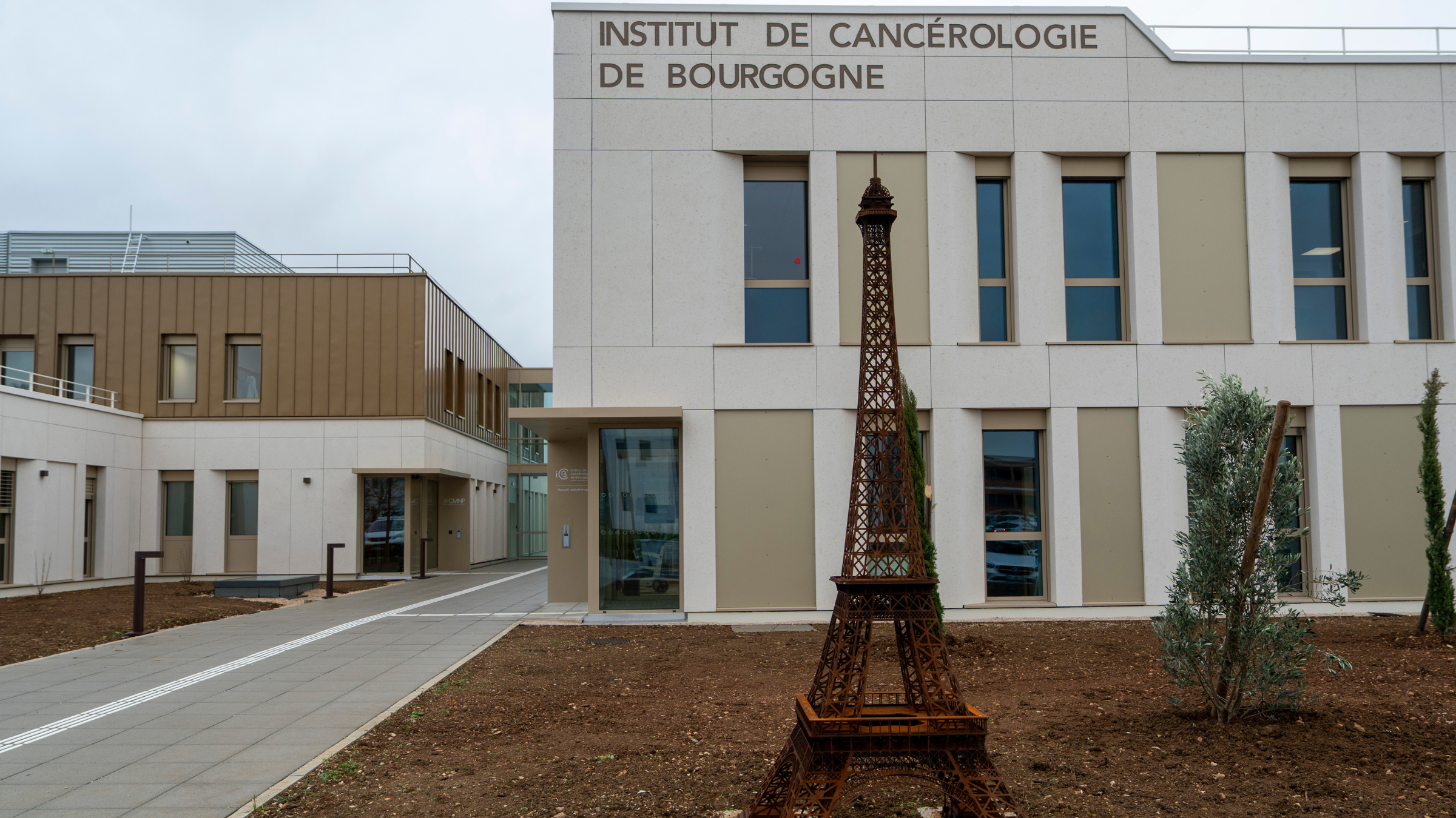 Un nouveau centre de cancérologie rend hommage à Gustave Eiffel