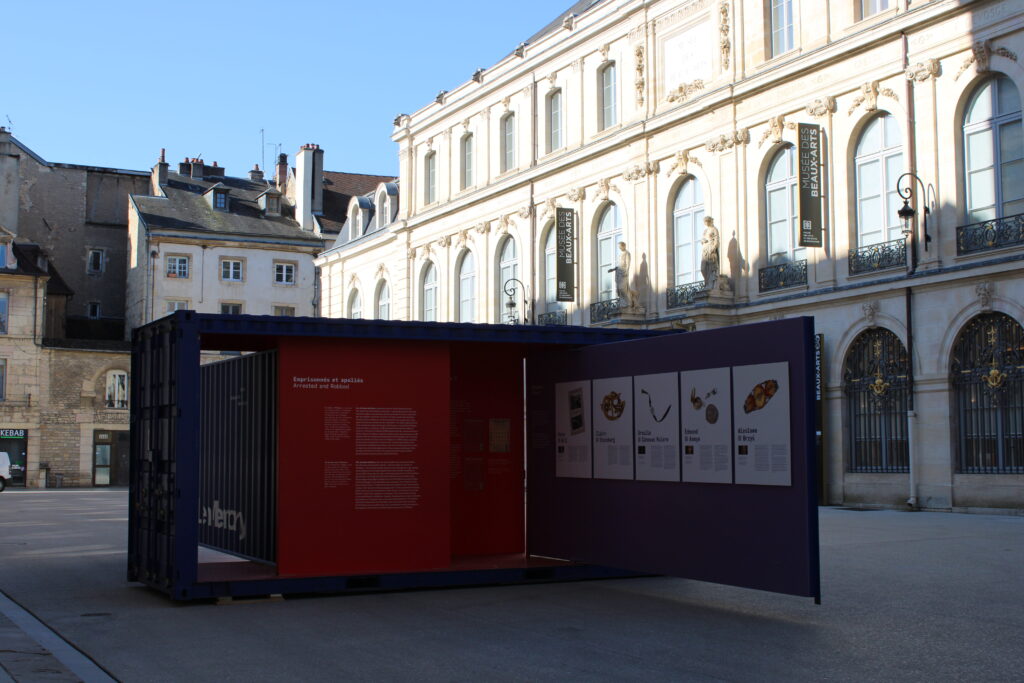 #StolenMemory : les objets qui racontent les histoires des déportés