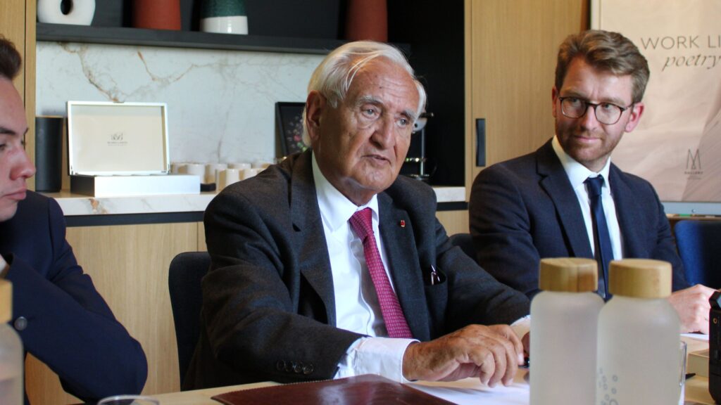 Jean-Pierre Raffarin à Dijon : « Il faut redonner au maire sa place dans la fabrique de la loi »